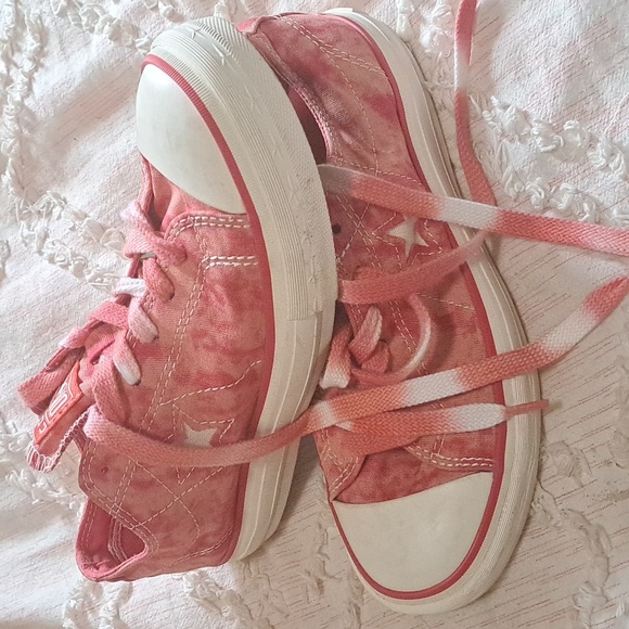 Converse Shoes - TIE DYE RED SIZE 6 CONVERSE